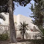 Sunny Large Terrace Wifi Airconditioners Bbq *