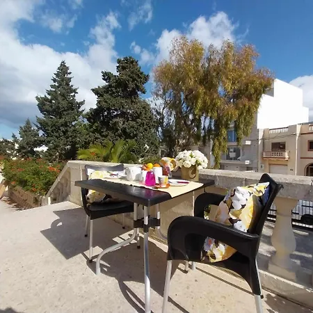 Sunny Large Terrace Wifi Airconditioners Bbq Apartmán