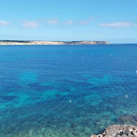 Sunny Large Terrace Wifi Airconditioners Bbq Apartmán Mellieħa